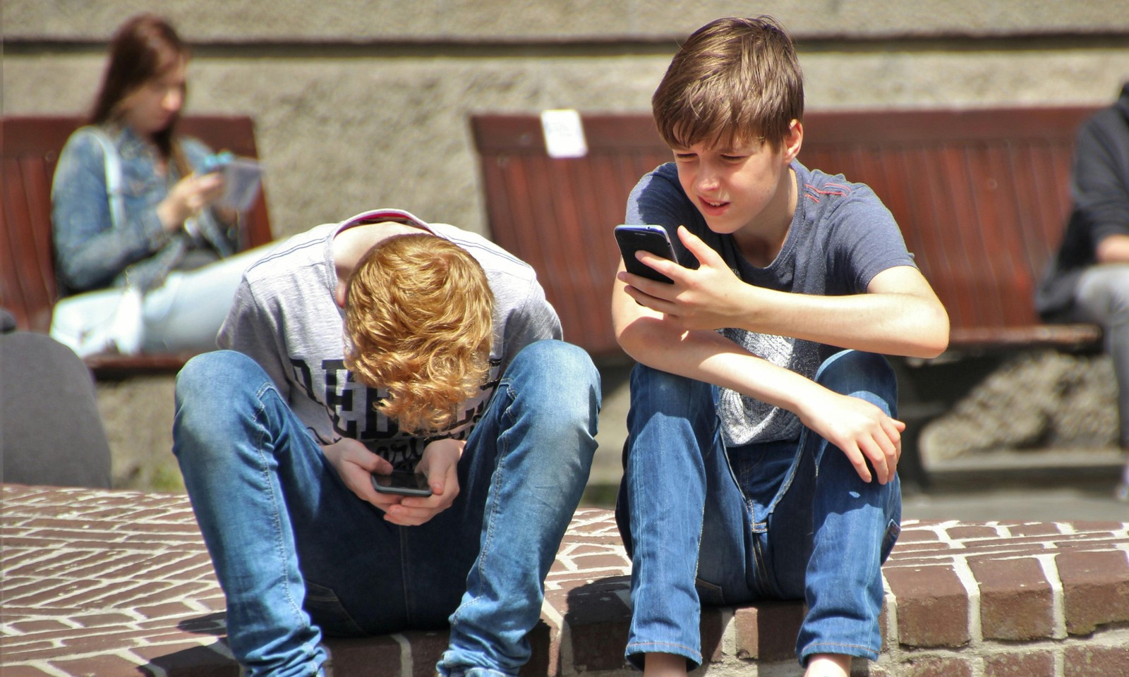De angstige generatie: De grote impact van smartphones op jongeren.