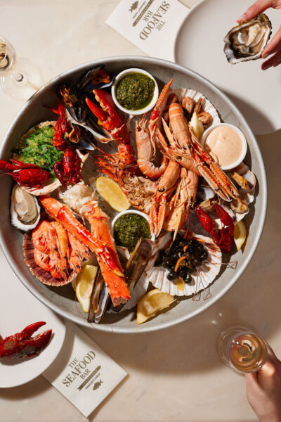 Kamile Kave - The Seafood Bar -Seafood platter at the Table (1)